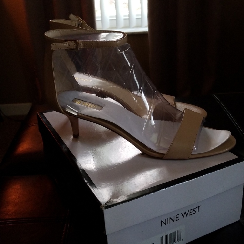 Natural color ankle strap shoes.